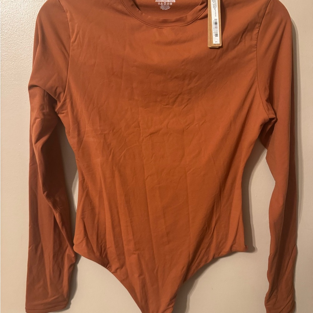SKIMS Fits Everybody Crew Neck Bodysuit – Saffron | Size Large | NWT